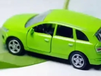 「降维」，RoboTaxi玩家的唯一出路？