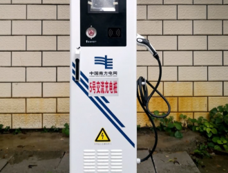临桂供电局积极推进新能源充电桩建设，为绿色出行加油