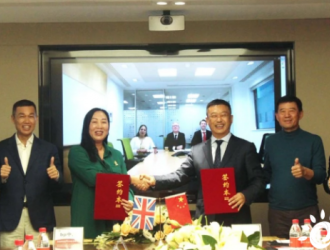 加油站和换电站“合体”？英国石油bp与奥动签署合资合作协议