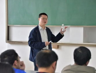 曹余良教授课题组提出稳定化锂离子电池电解液新思路