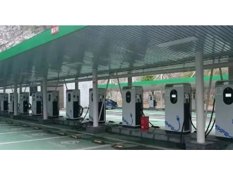 湖光桥公交充电站投运