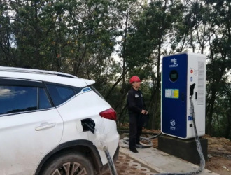 云南大理巍宝山智慧充电桩投入使用