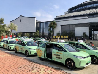 2022年1月1日投入使用！梅州首批新能源出租车亮相
