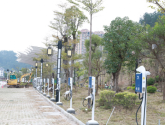 2022年春运今日启动 高速公路服务区充电桩紧俏