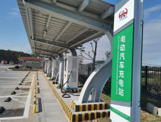 广东交通集团359座充电站服务春运