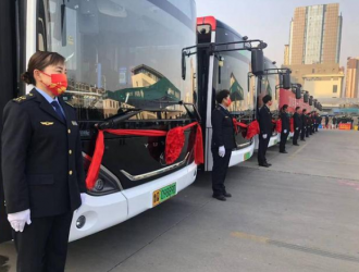 临沂市新年首批新能源公交车正式投入运行