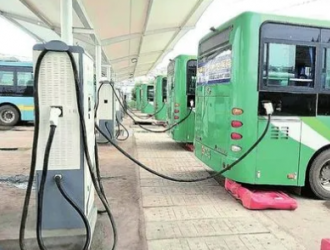 充电站跟得上 新能源公交跑得远
