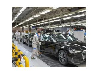 一汽集团长春五大整车工厂有计划停产等7条快讯