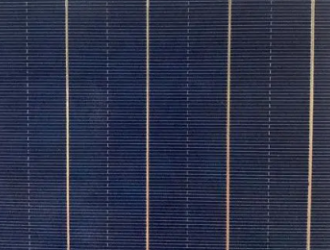 阿特斯量产功率高达420W的屋顶光伏组件