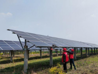 国网正阳县供电公司：“体检”光伏电站助力乡村振兴